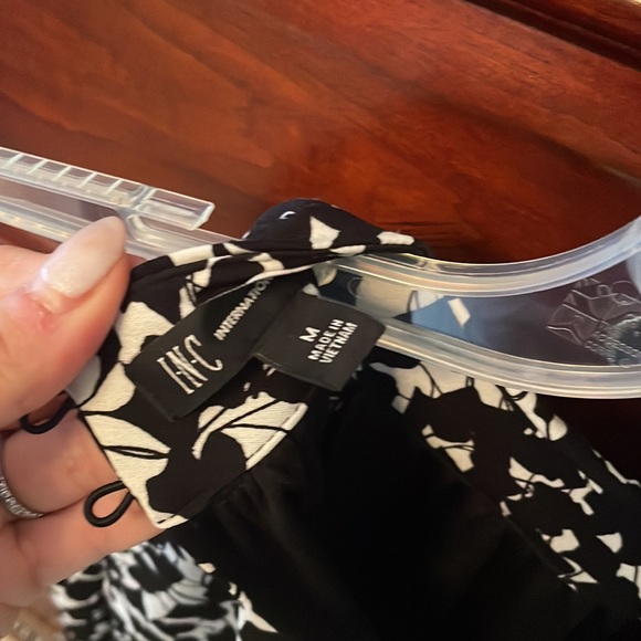 NWT INC top size medium - Picture 3 of 4